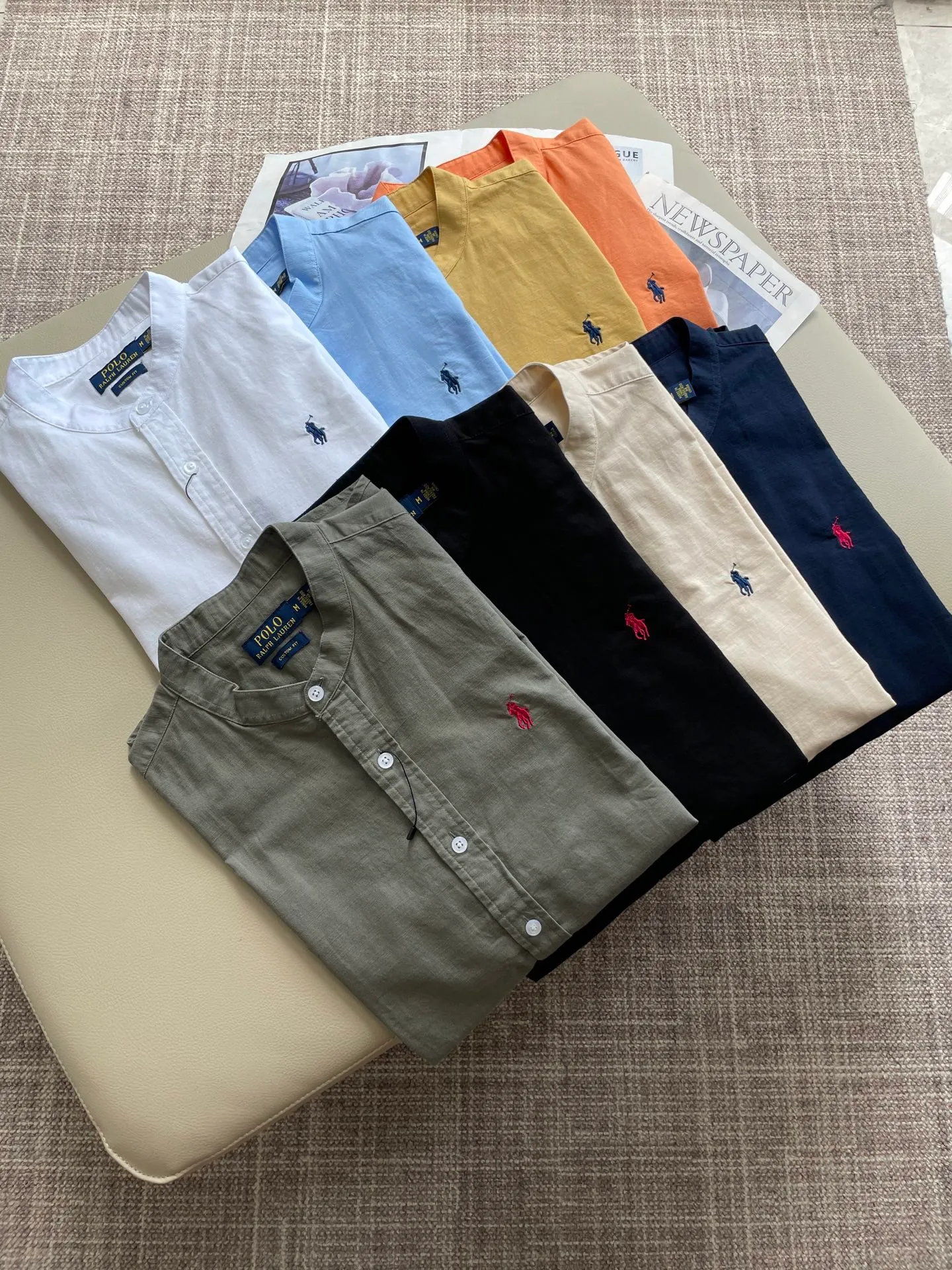 P220 🌸🌸🌸 POLO Ralph Lauren [High Quality] Classic shirt! The classic casual shirt made of pure cotton and linen has a unique design. It has a simple, clean and classic silhouette. It is a versatile style that can be switched at will. The fabric feels soft and delicate, highly breathable, and is close to the skin and comfortable to wear. It can be worn alone as an inner layer. Its versatile performance is beyond your imagination! The upper body of the ready-to-wear is simple and classic yet elegant! Size:M-XXL